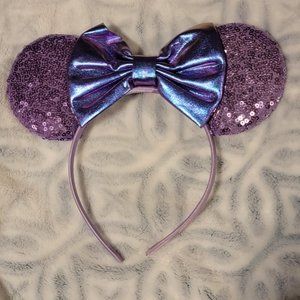Ladies/Girls Mickey Minnie Mouse Ears Purple Sparkle with Iridescent Bow
